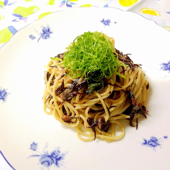 梅と青しそと芽ひじきの和パスタ